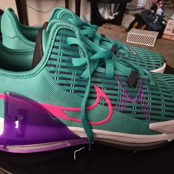Nike LeBron WITNESS 6 EMERALD BERRY main image 4